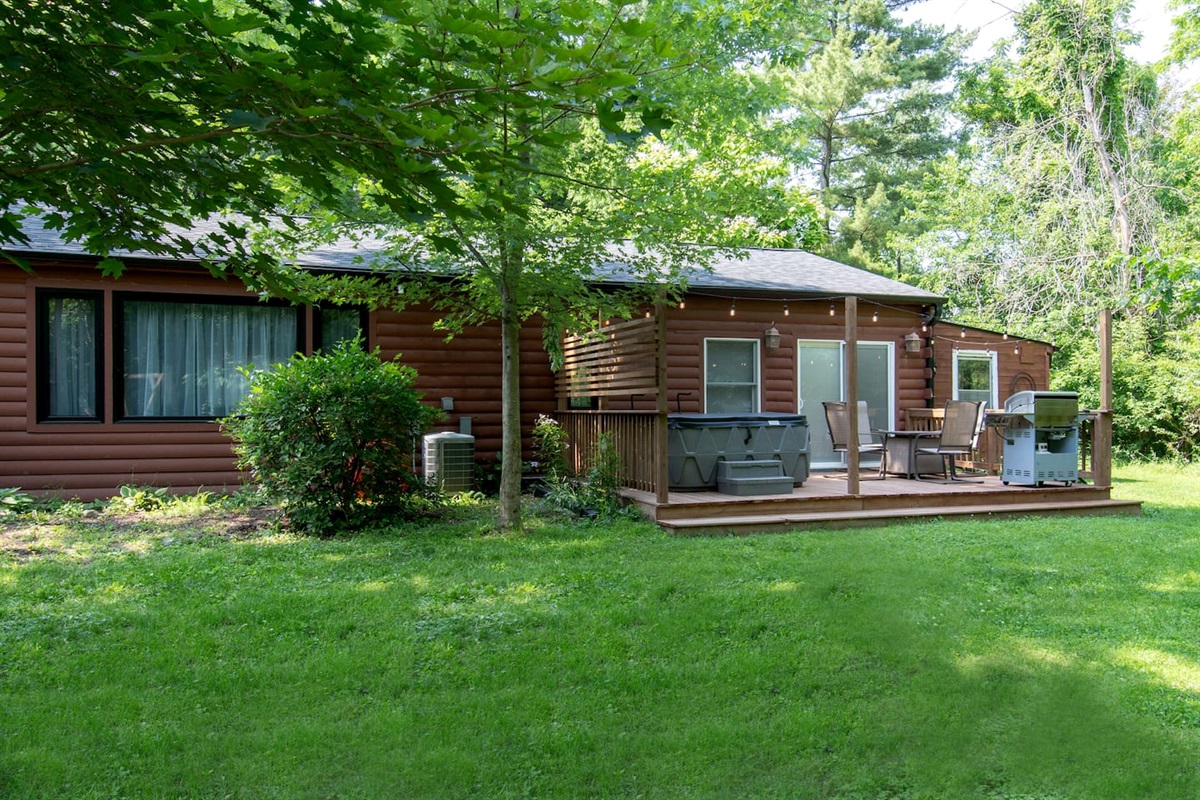 Back view of Guest Quarters.