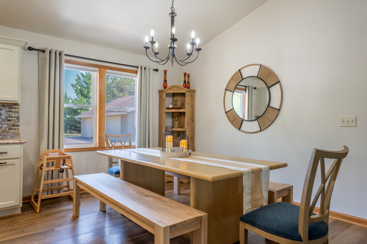 Dine in style with the whole family!