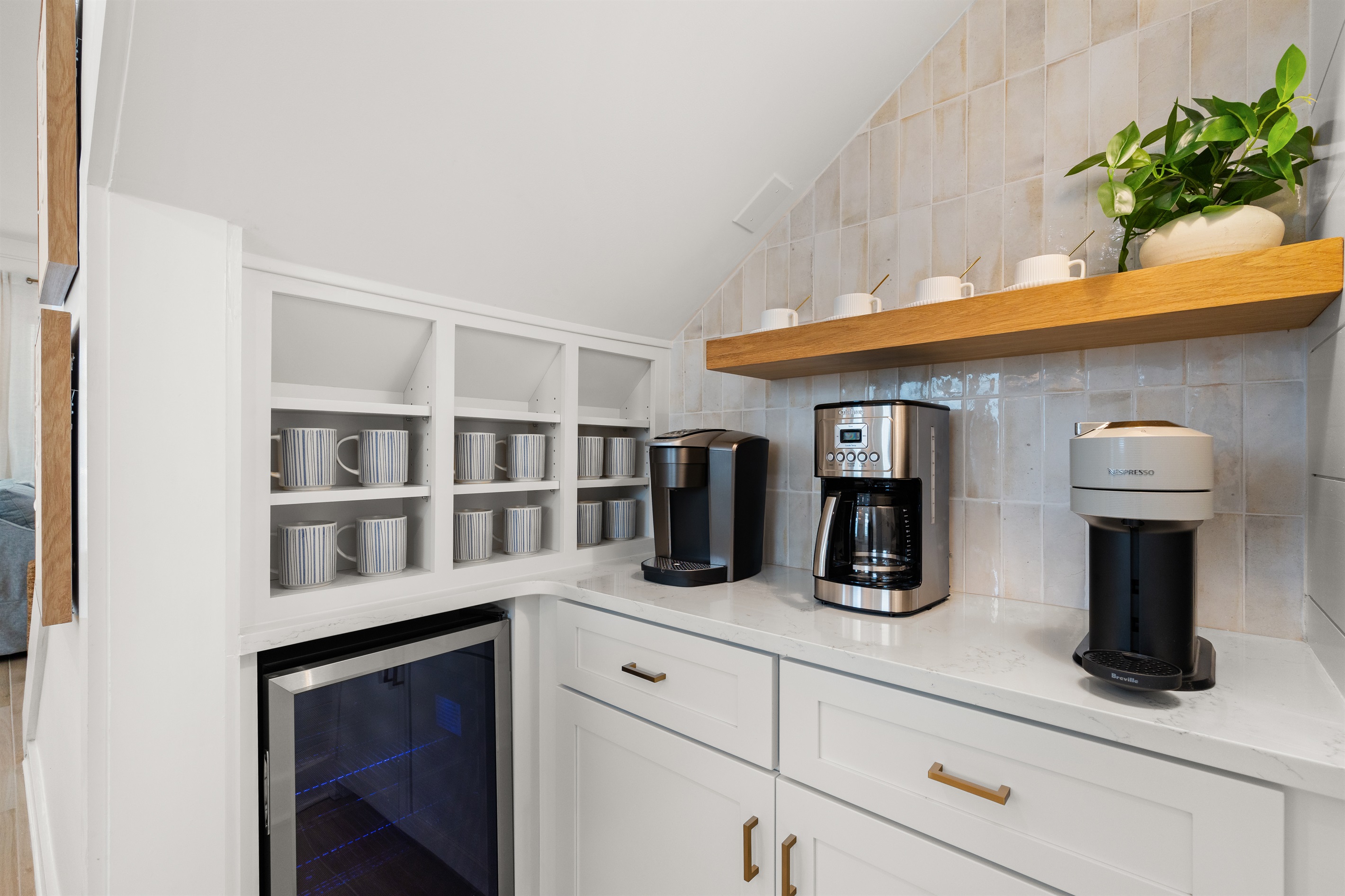 Start your day with a fresh cup of coffee before heading to the beach. This convenient coffee station makes mornings easy, whether you're up early for a walk or enjoying a slow coastal start.