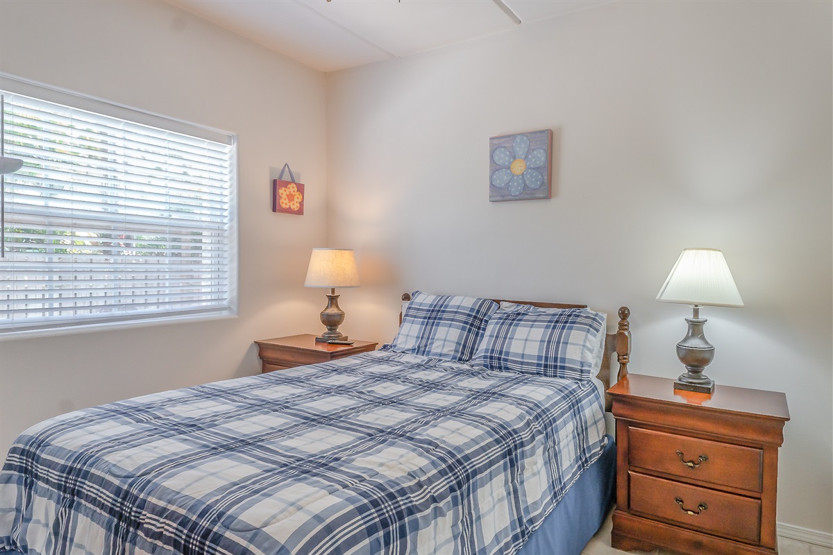 Master Bedroom with Queen Size Bed