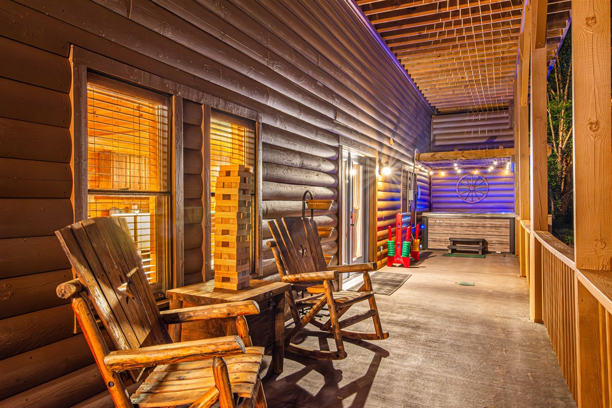 Evening Relaxation: Unwind on the porch with a game and enjoy the peaceful mountain air.