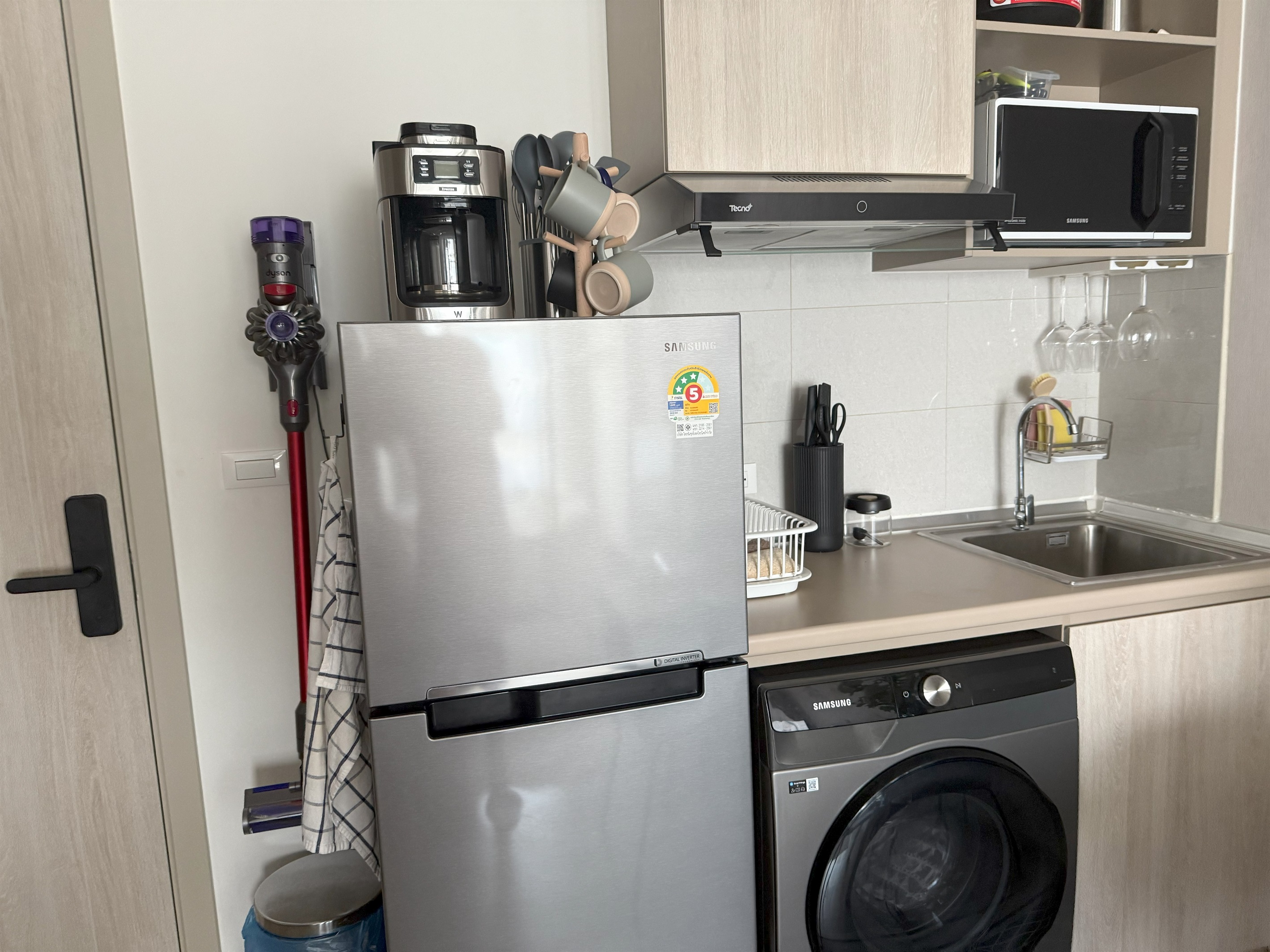 Dyson vacuum cleaner