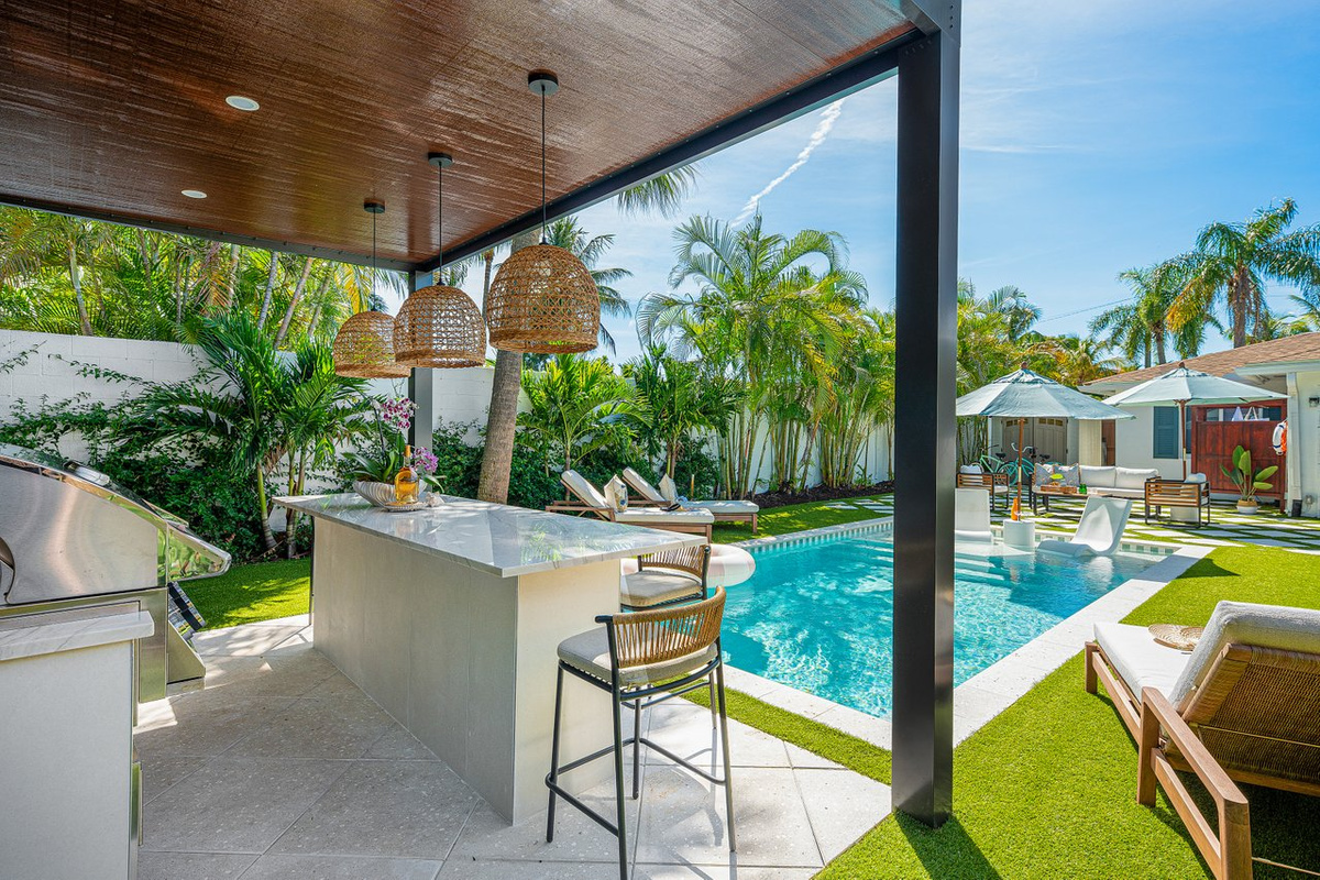 Sea Breeze Main House