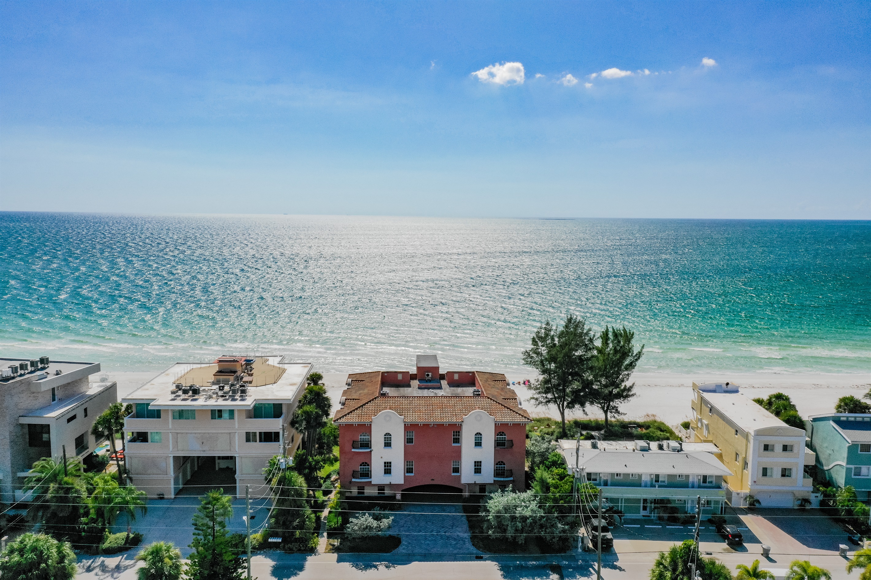 BEACHFRONT! Treasure Island!