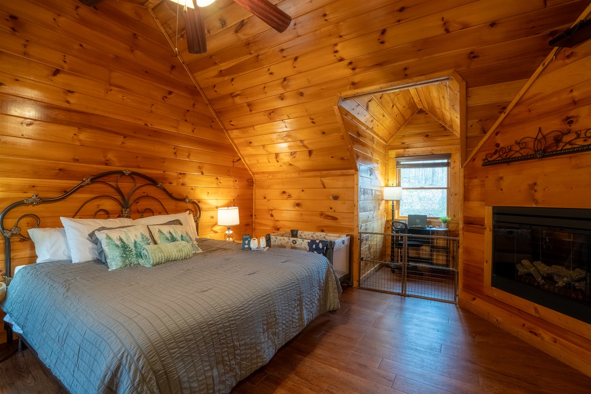 There is even ample room for your little one to sleep.