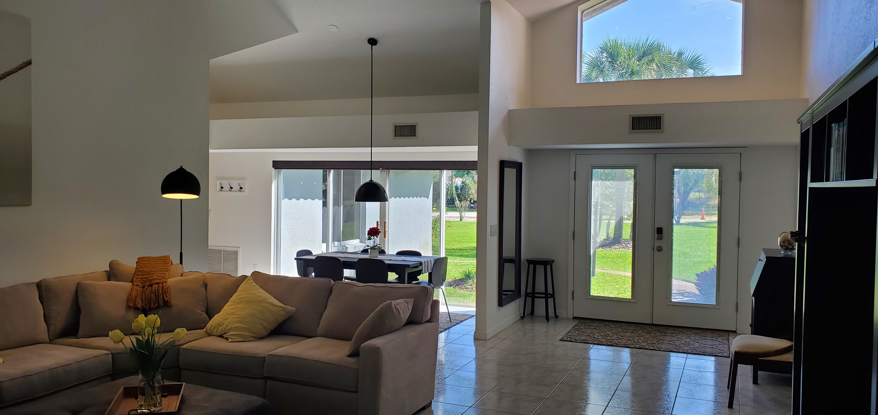 Entryway/foyer at Sunset Cove