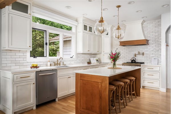 Fully equipped Chef's Kitchen