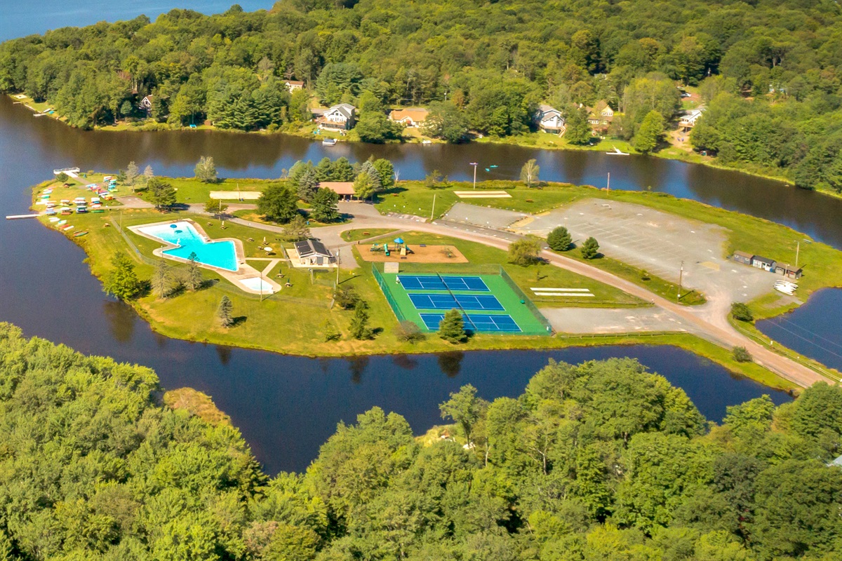 Island Pool and Complex - Community Amenity - Arrowhead Lake - Serhii Vacation Rentals | Pocono Mountains
