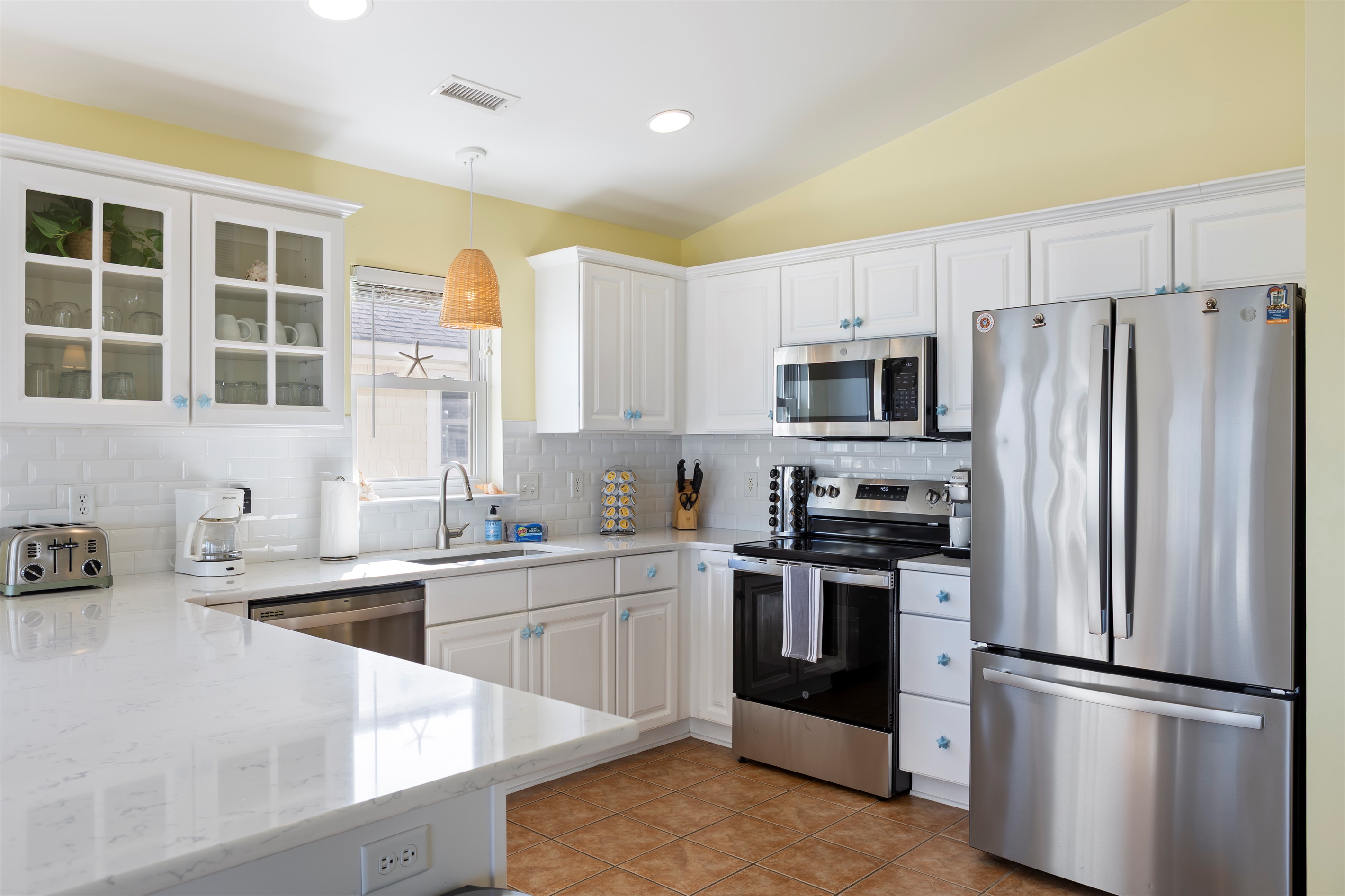 Well-equipped kitchen