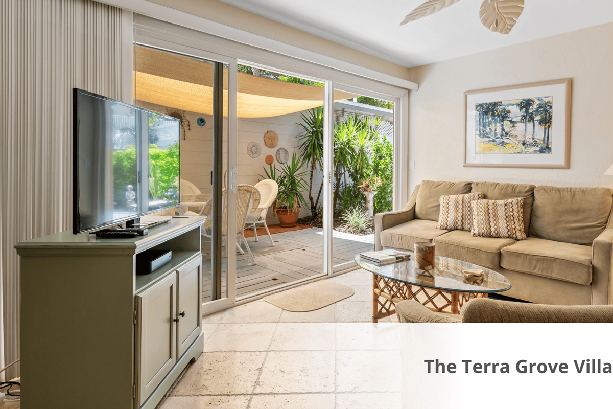 Den off Kitchen w/Outdoor Patio Access
