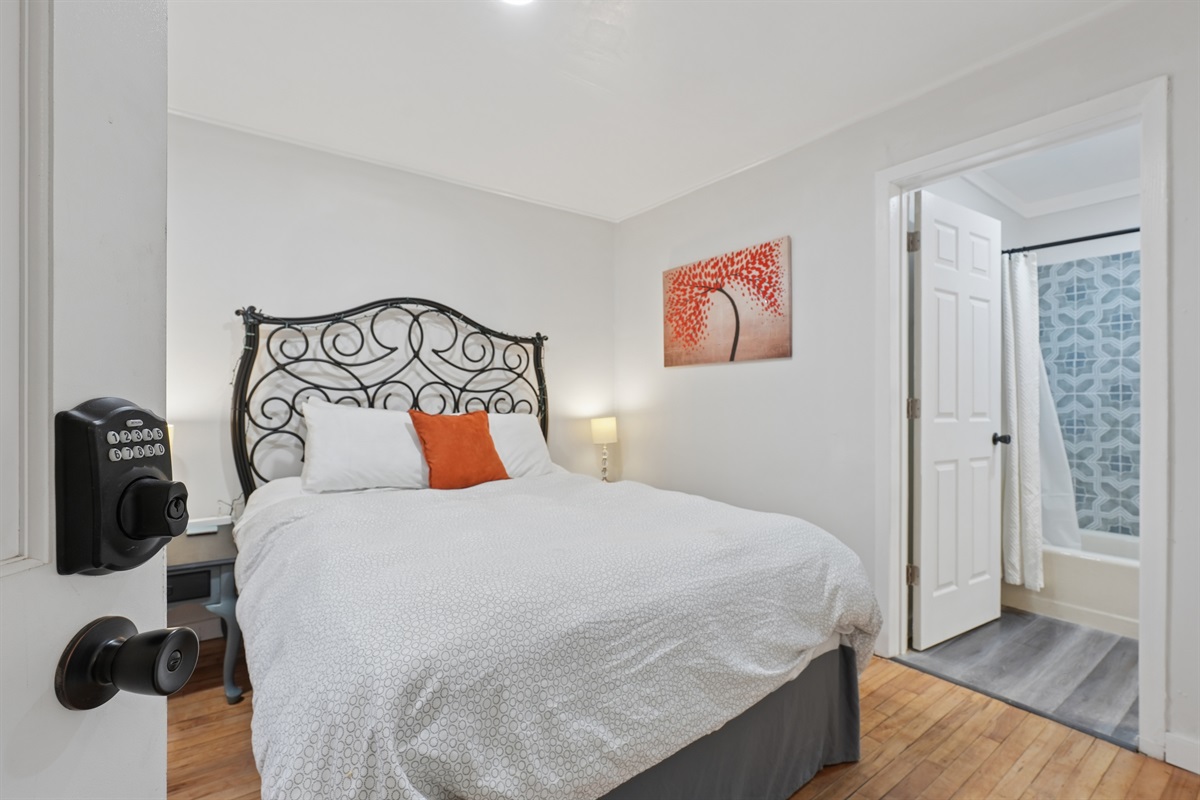 The bedrooms are lockable with individual deadbolts for those who really like their privacy.