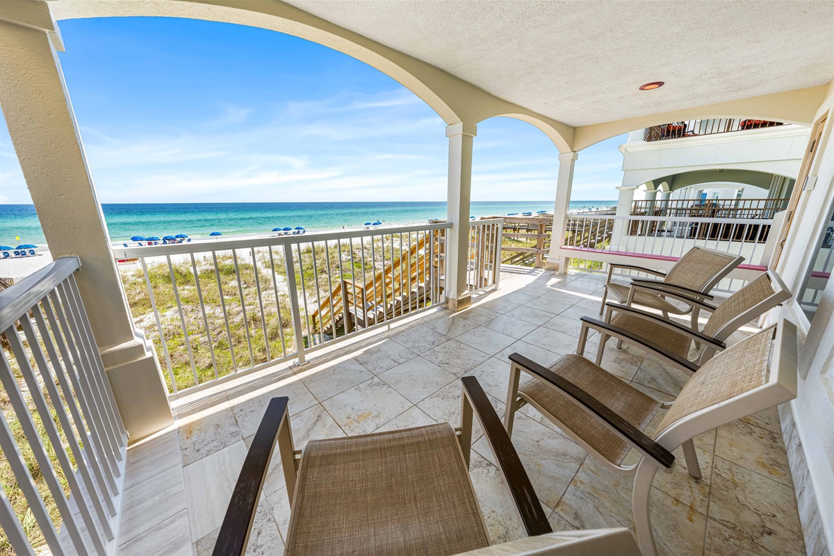 Beachfront Balcony | First Floor