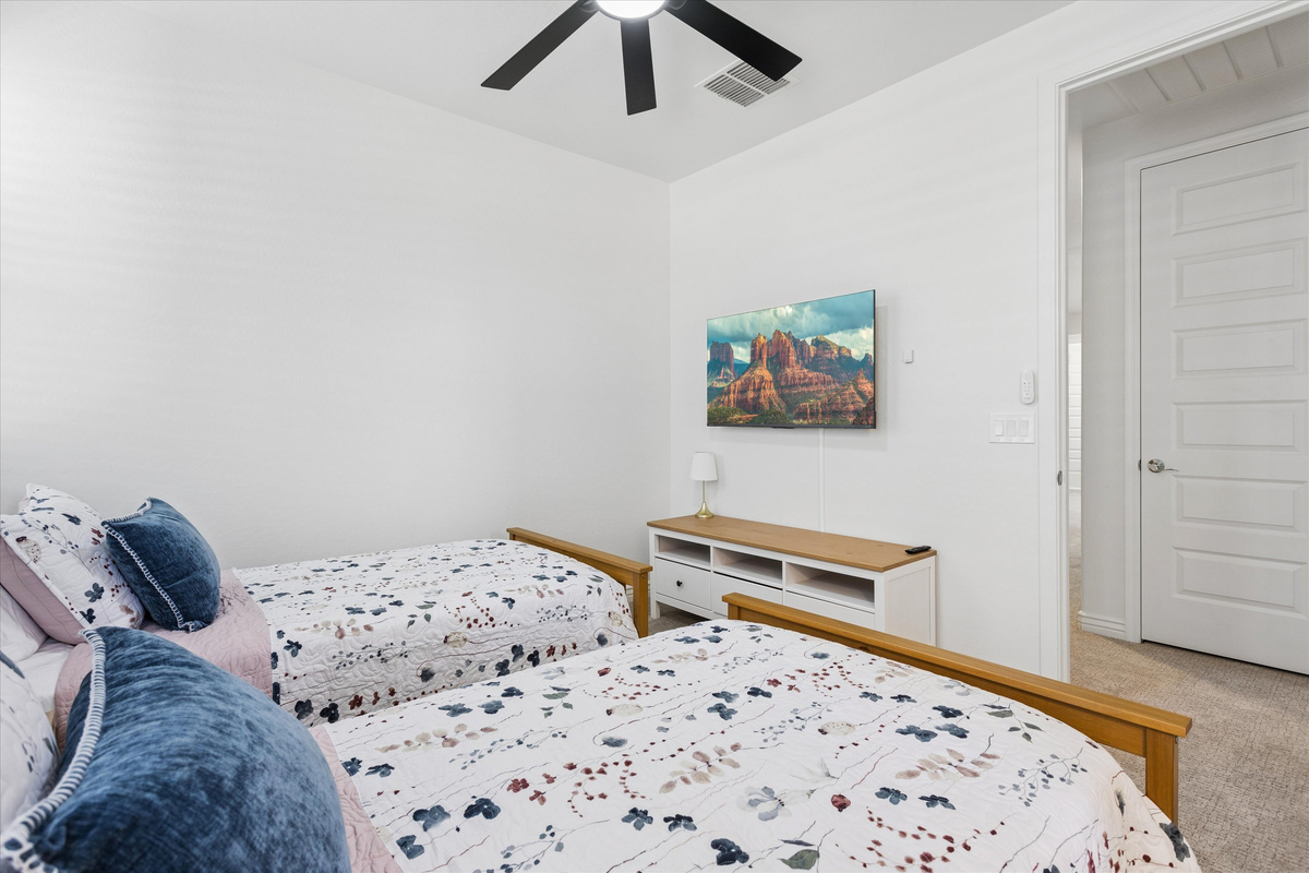 Modern Boho Retreat | 5BR/4.5BA | Near Westgate — Modern Boho Retreat | 5BR/4.5BA | Near Westgate, Glendale, Arizona — photo 53