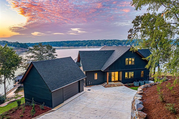 The view you'll see pulling in.