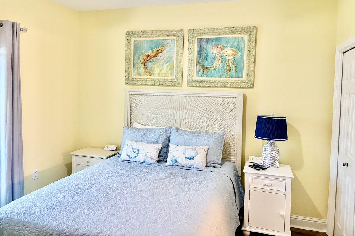 The guest bedroom has a queen sized bed for you..and chargers on the nightstands!