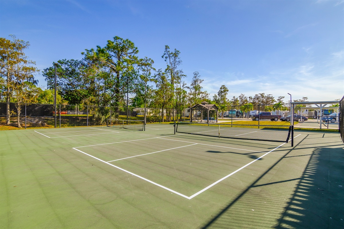 Pickleball & Tennis Courts