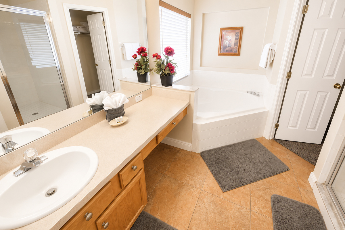 Master Bath with Soaker Tub, Walk in Shower, Walk In closet and Toilet room