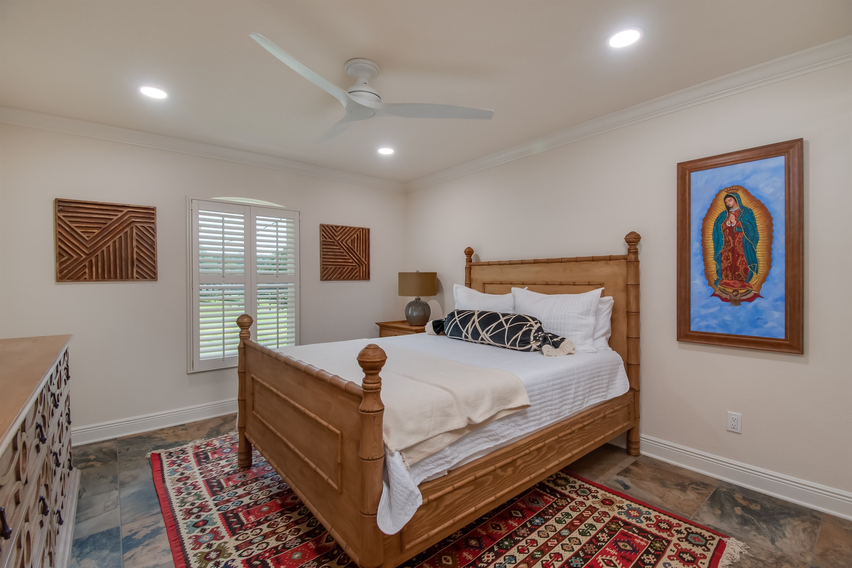 Bedroom 2 with king
