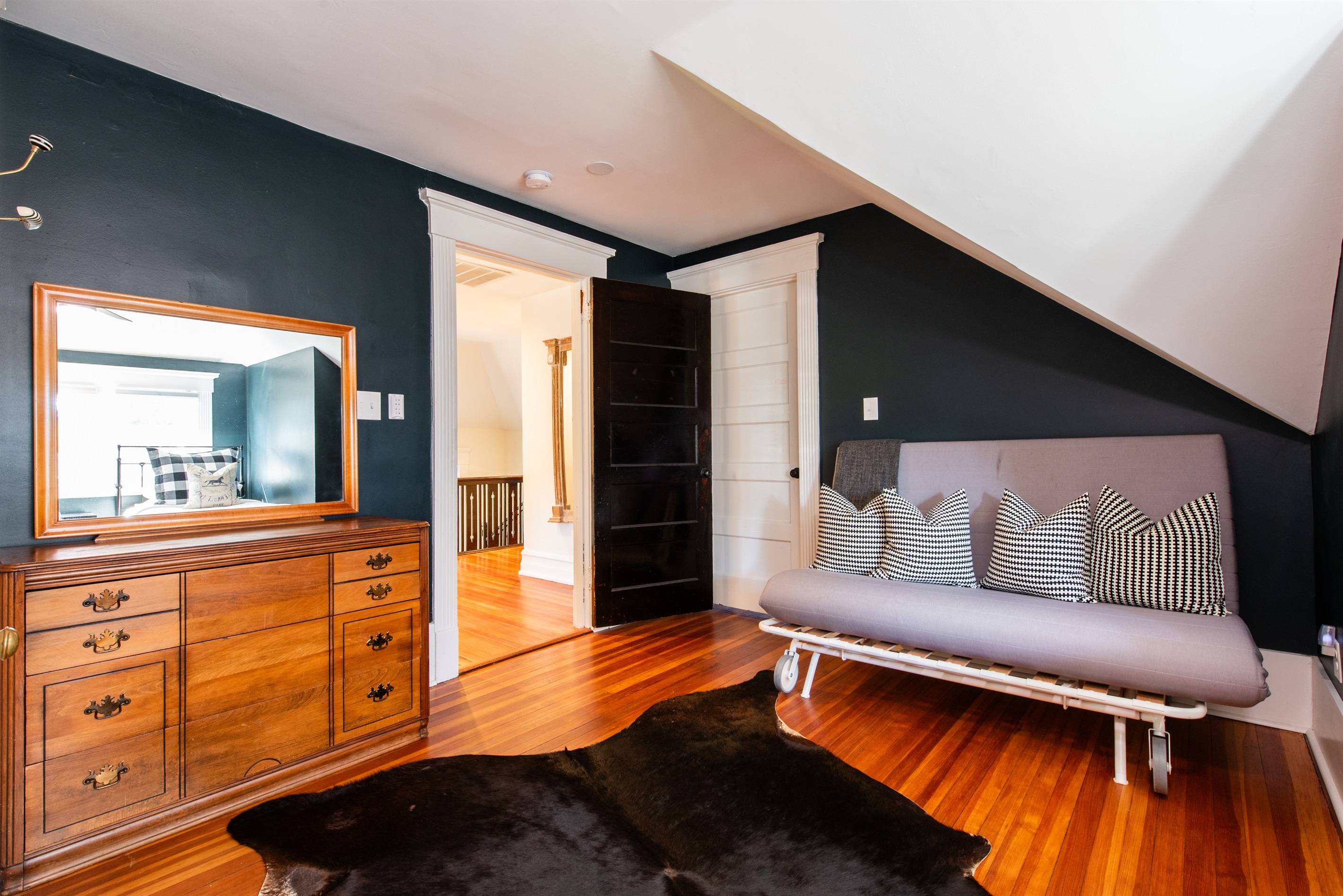 Pull out bed
