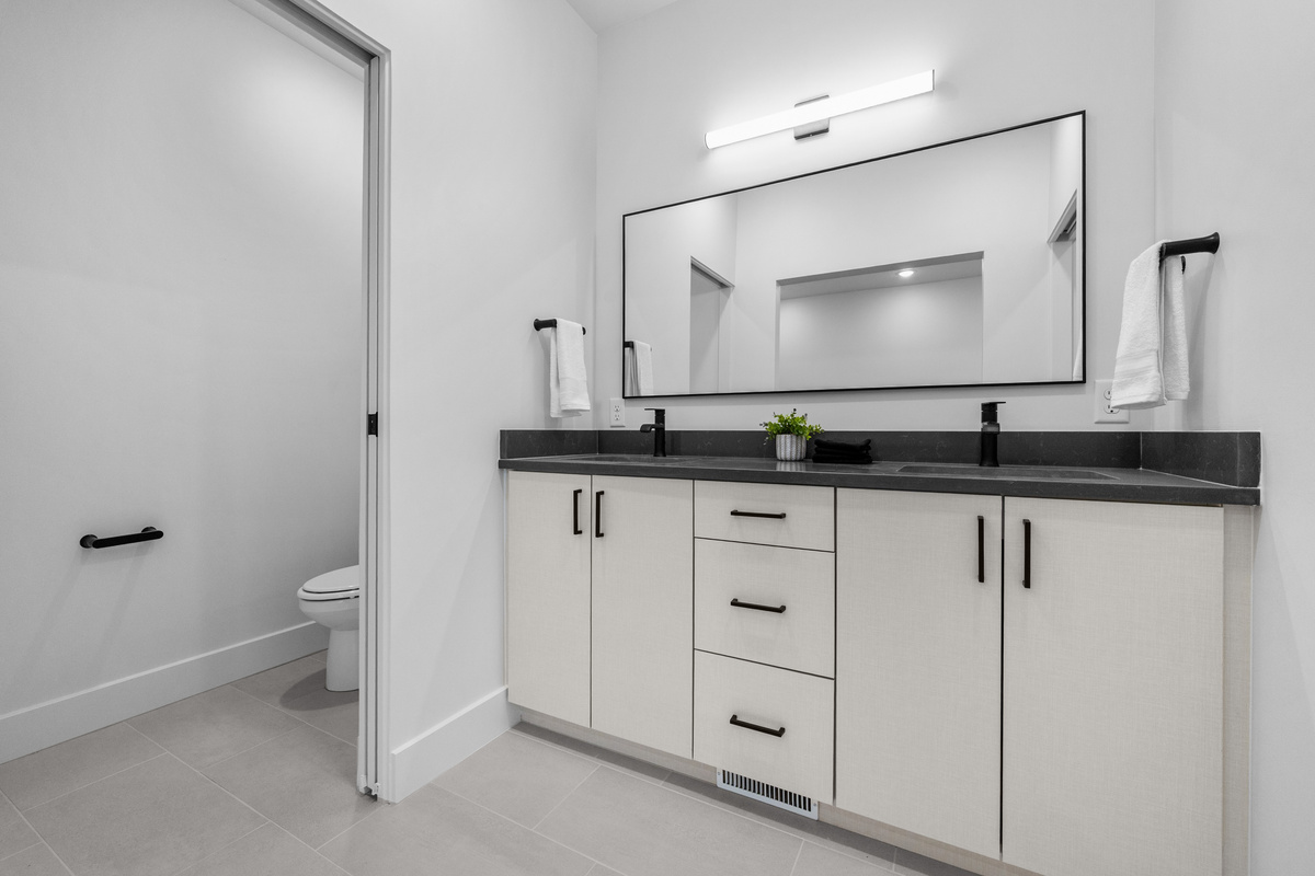 Modern bathroom ensuite for the bunk room.