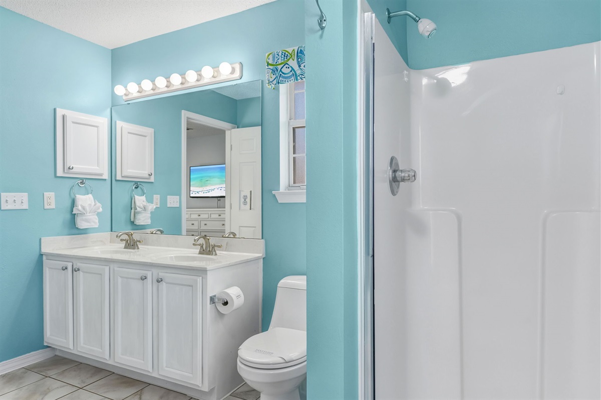 Double Vanity:Master