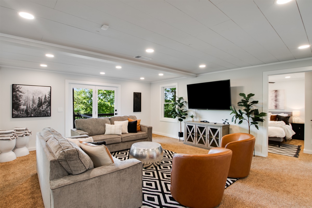 Whispers of white, soft beige, and fresh air.