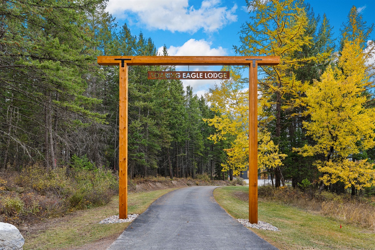 The official entrance to Soaring Eagle Lodge.