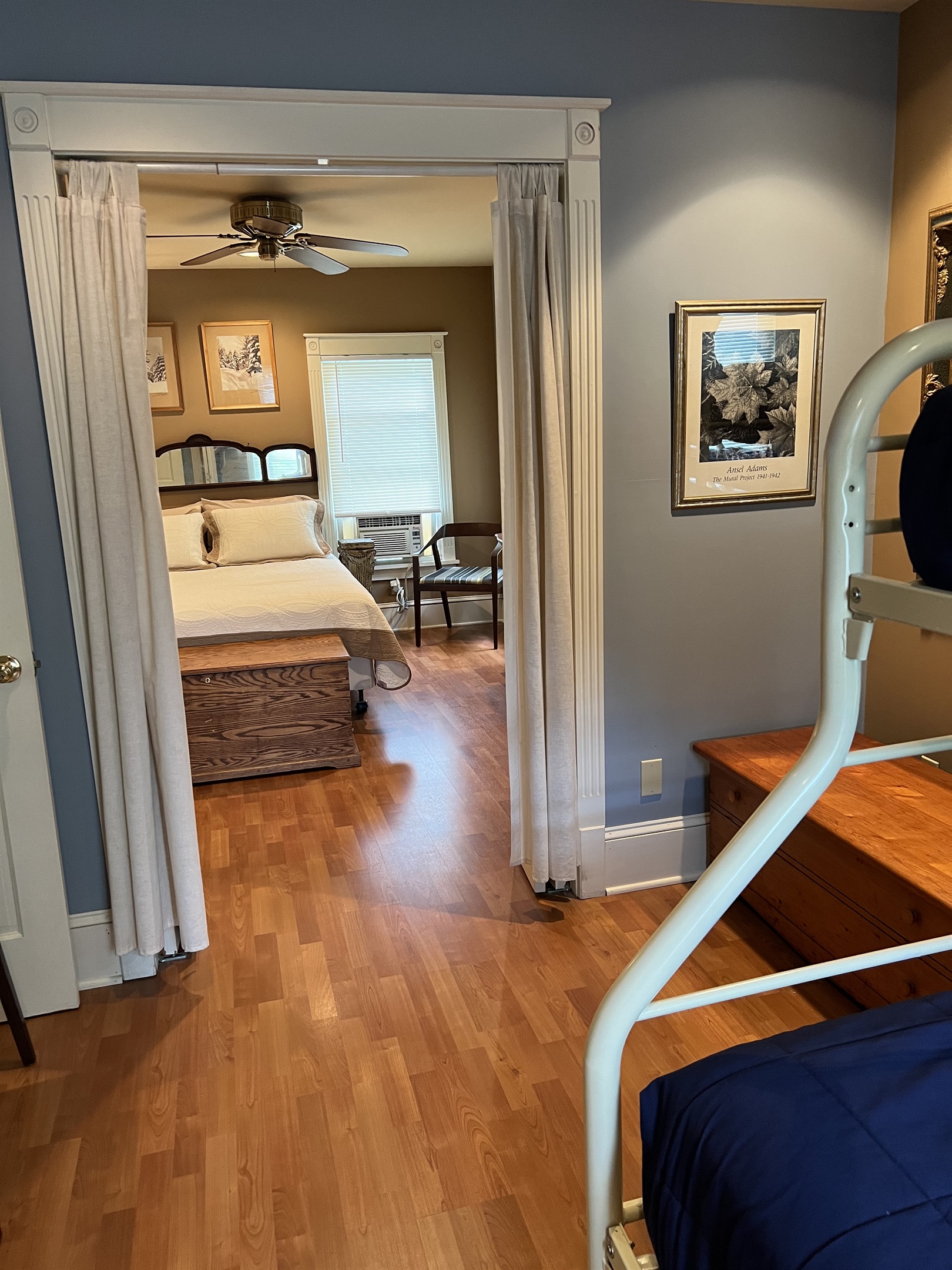 Bunkbed room into Queen #1