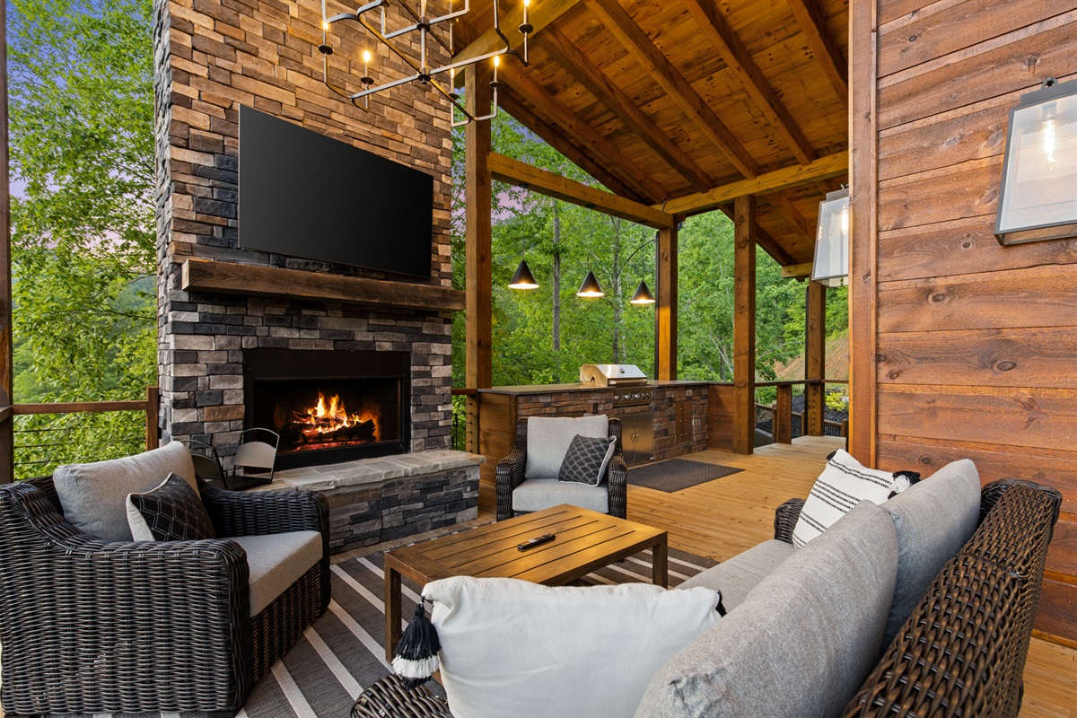 The heart of summer nights: grill, chill, and soak in the view.