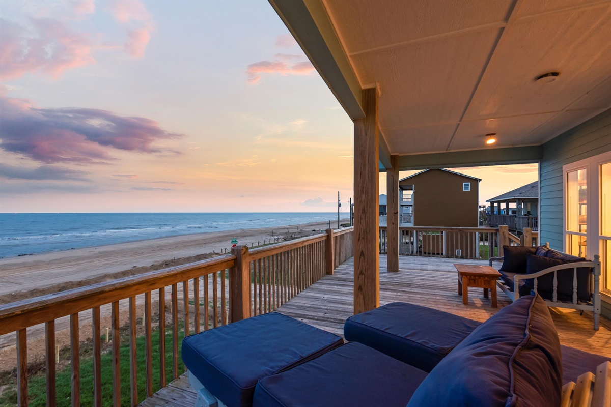 1e3b7b742055440e896dedfc56106b8e Large | Beachhouse | Texas | TX | Vacation Homes | Galveston | Crystal Beach | Kokomo | Breezy Days | Beachfront Elegance | Sunrise Serenity | Southern Sands Property Management, LLC
