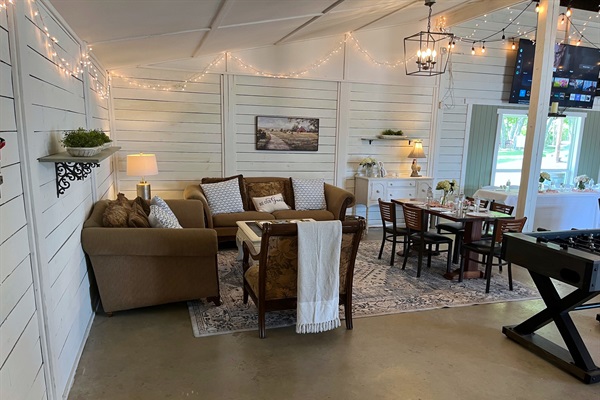 Game barn - comfy conversation zones