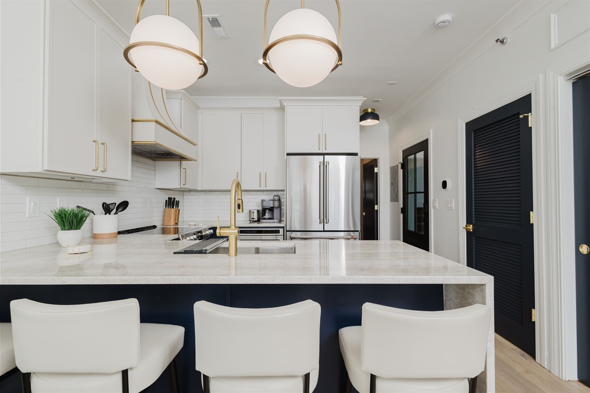 4 dining stools 