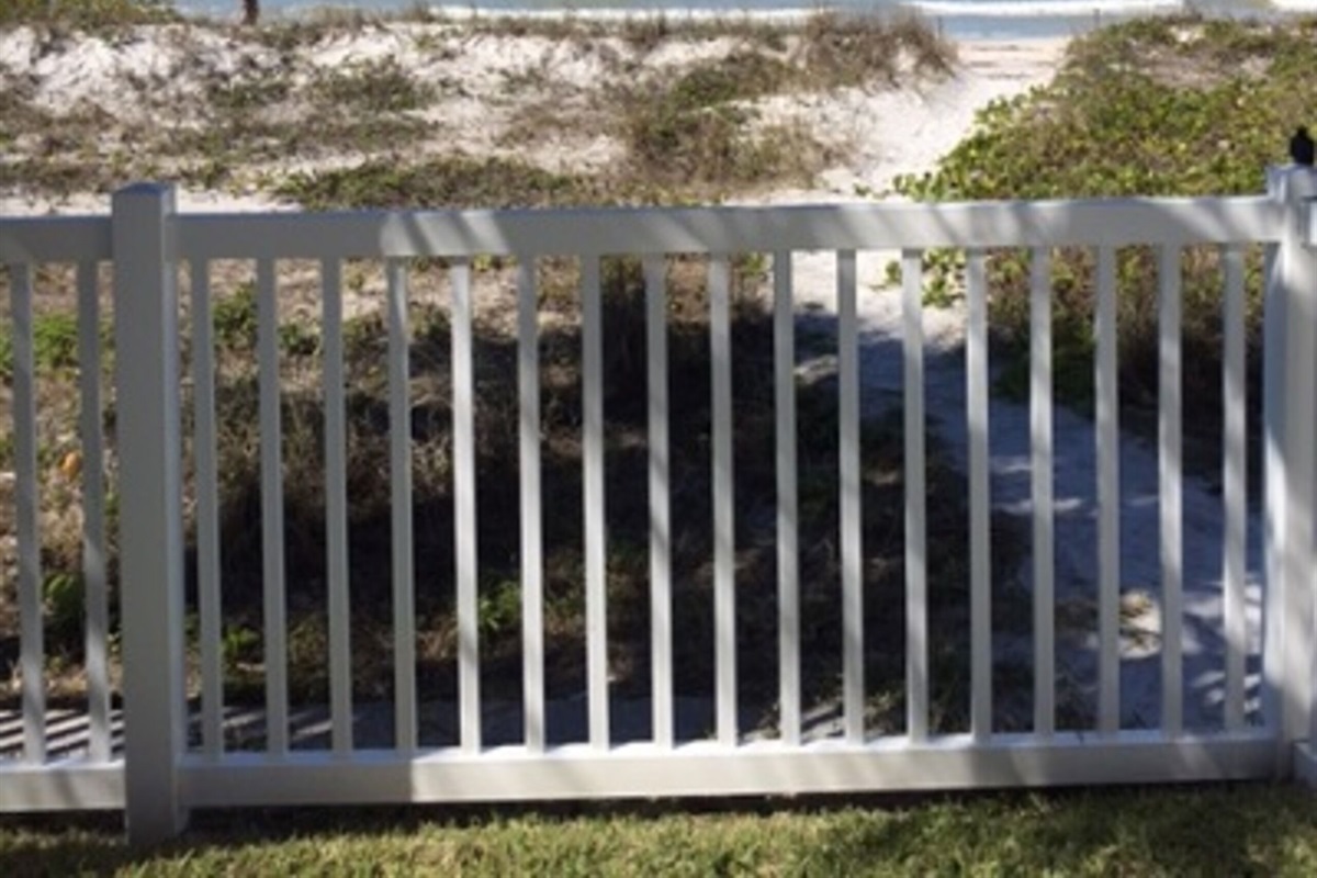 Corner unit on the Gulf and views of the North