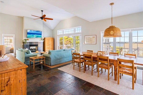 Our open-concept space brings everyone together, from cooking to dining to relaxing!