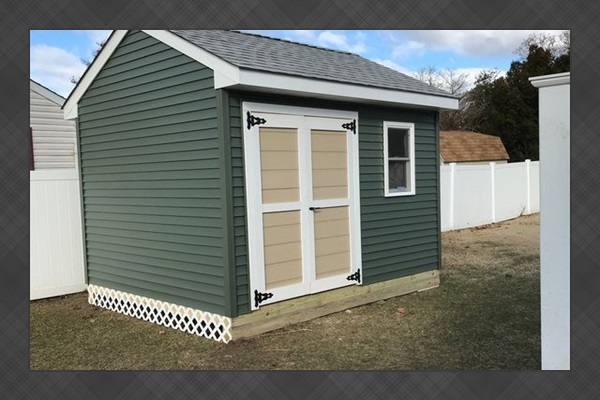 Outdoor shed with lock 