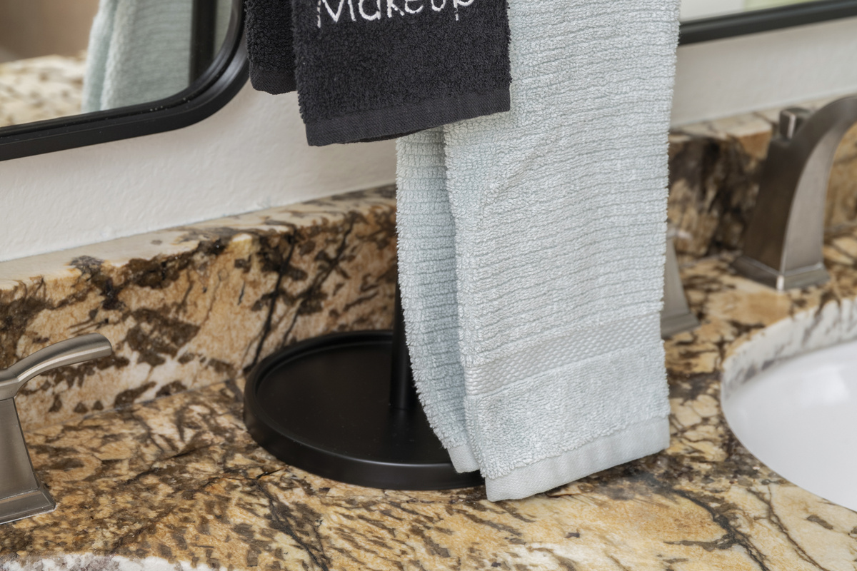 Makeup cloths provided so you don't have to worry about staining. 