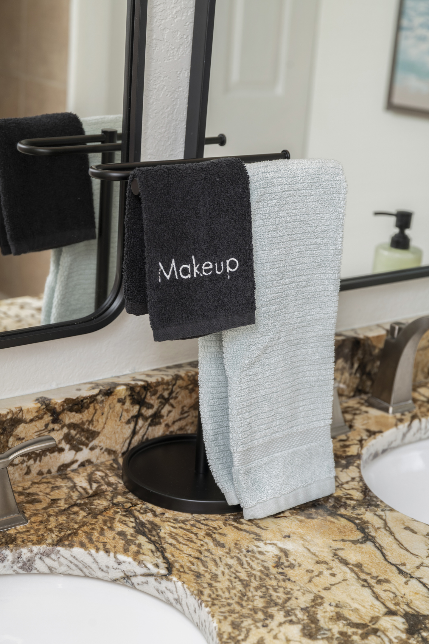 Makeup cloths provided so you don't have to worry about staining. 
