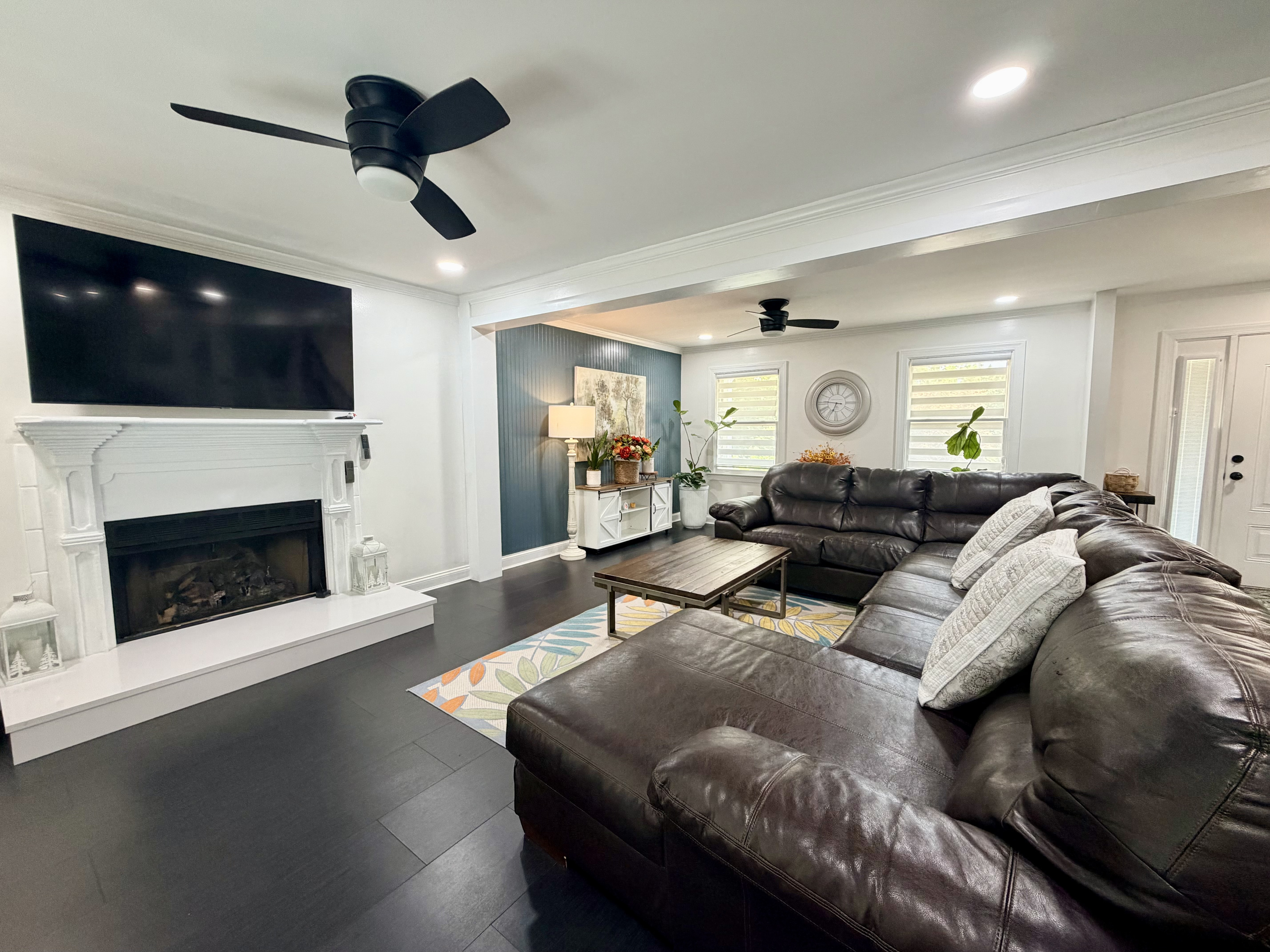 Comfortable Living Room