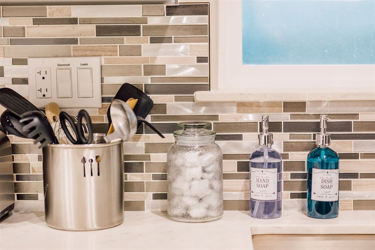 Kitchenette supplied with all the cleaning essentials