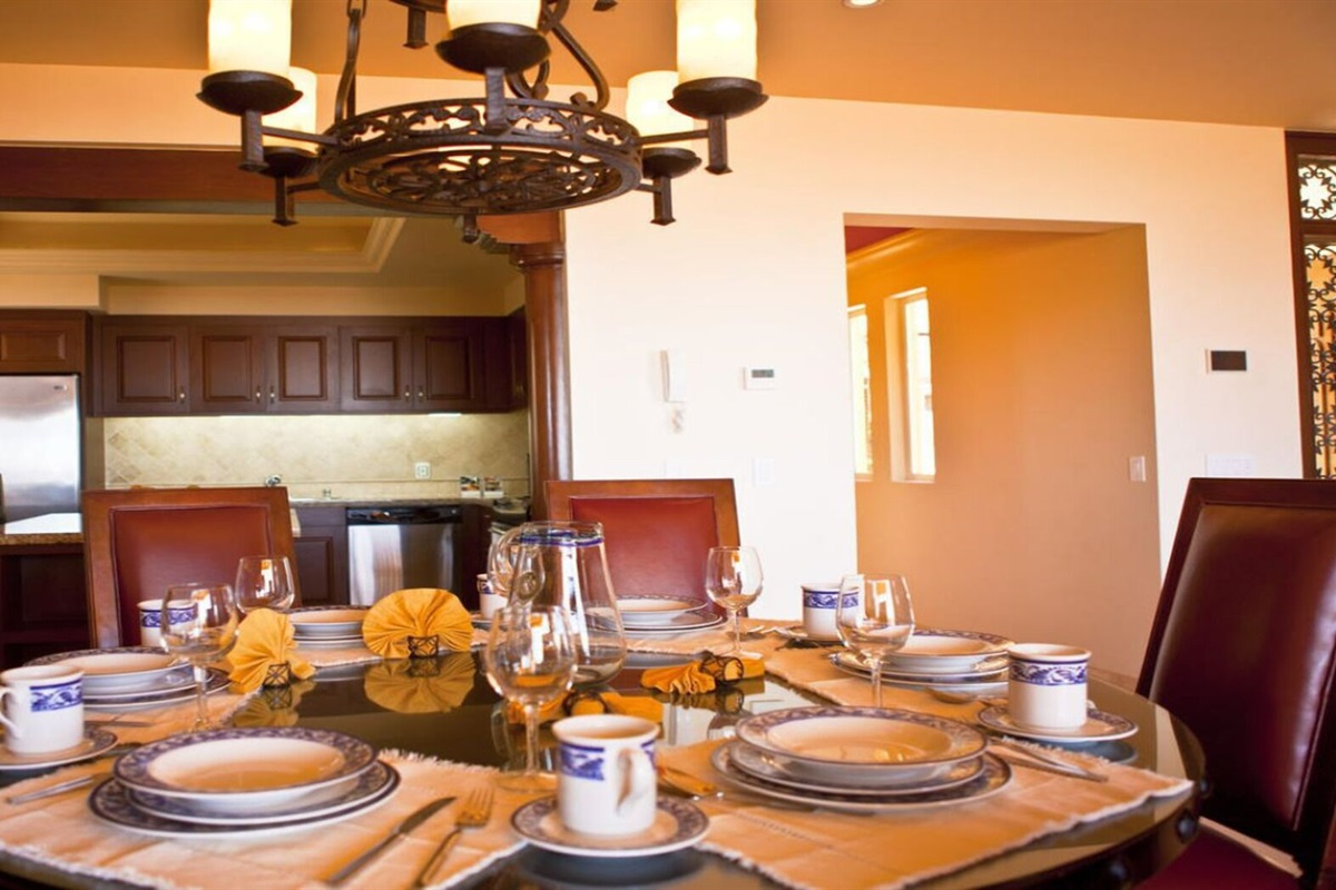 Dining Room at Montecristo, Vacation Travel Exclusives