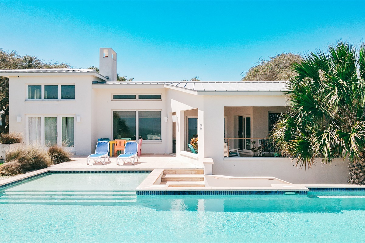 The kind of place you arrive… and immediately exhale.