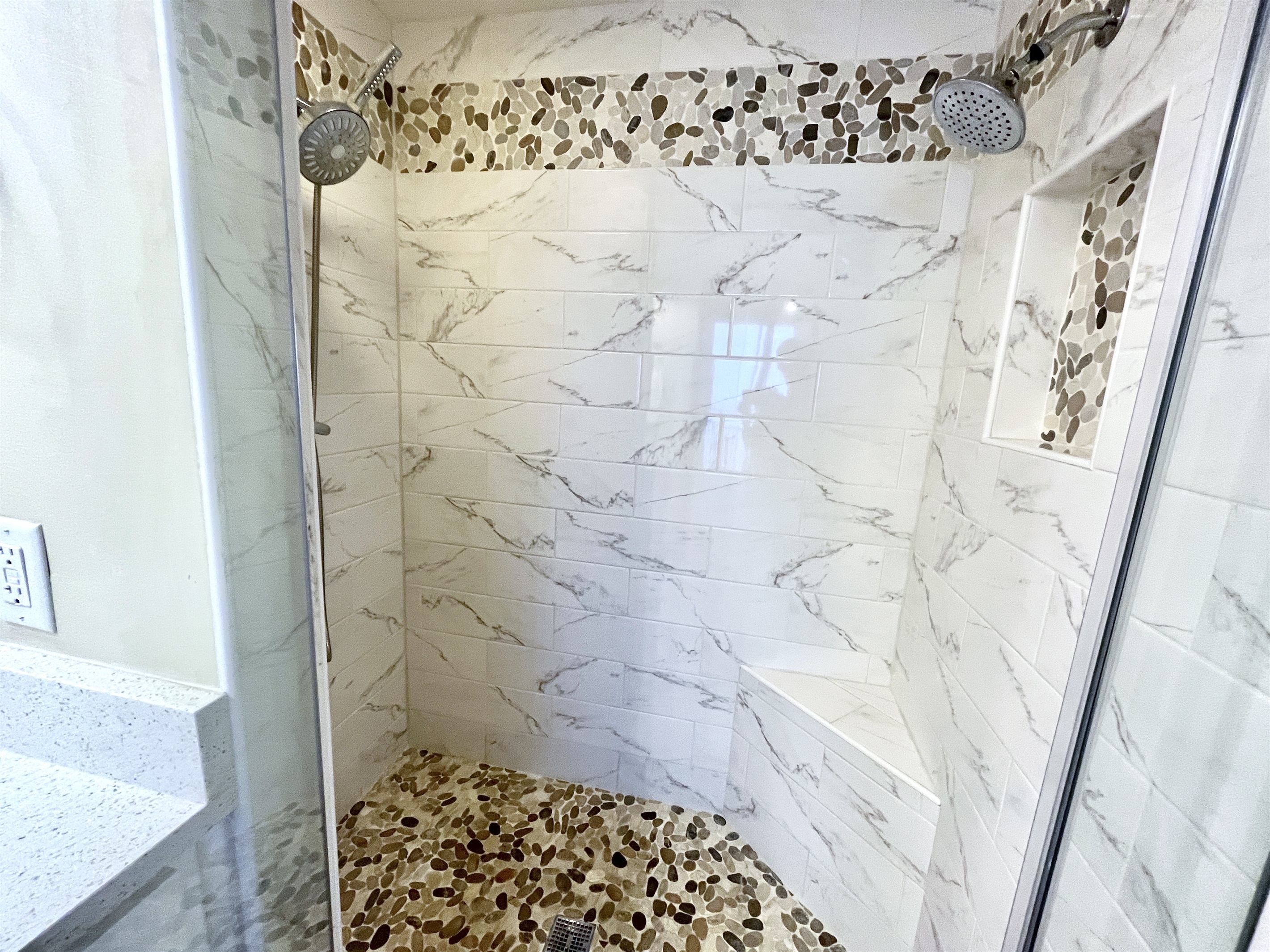 Tiled double shower 