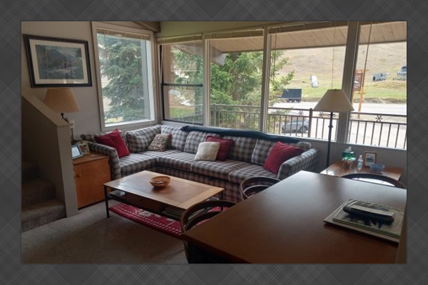 Livingroom area