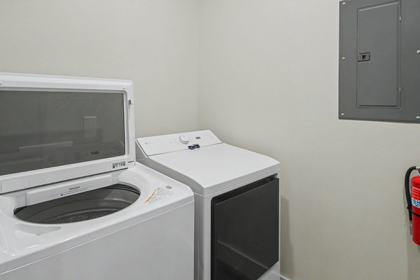 Lower level laundry room and washer/dryer