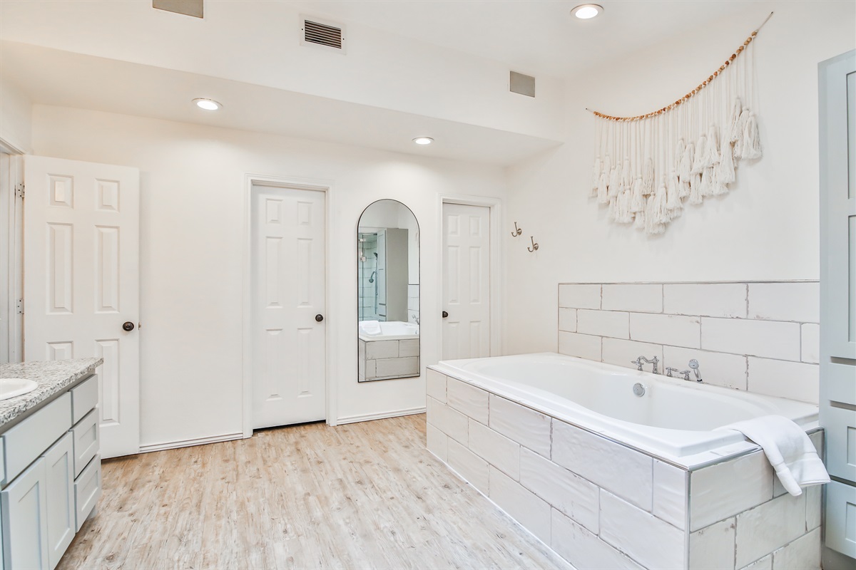 Master bathroom 