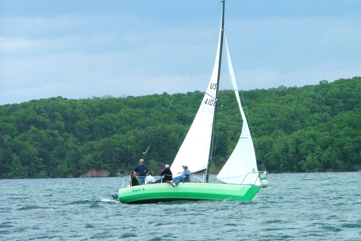 Sailing & boating are popular on Beaver. There is an active yacht club/marina.