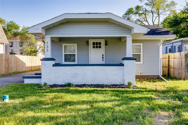 Cozy 2-Bedroom Home Near Notre Dame - Perfect for Game Day Stays, photo 2