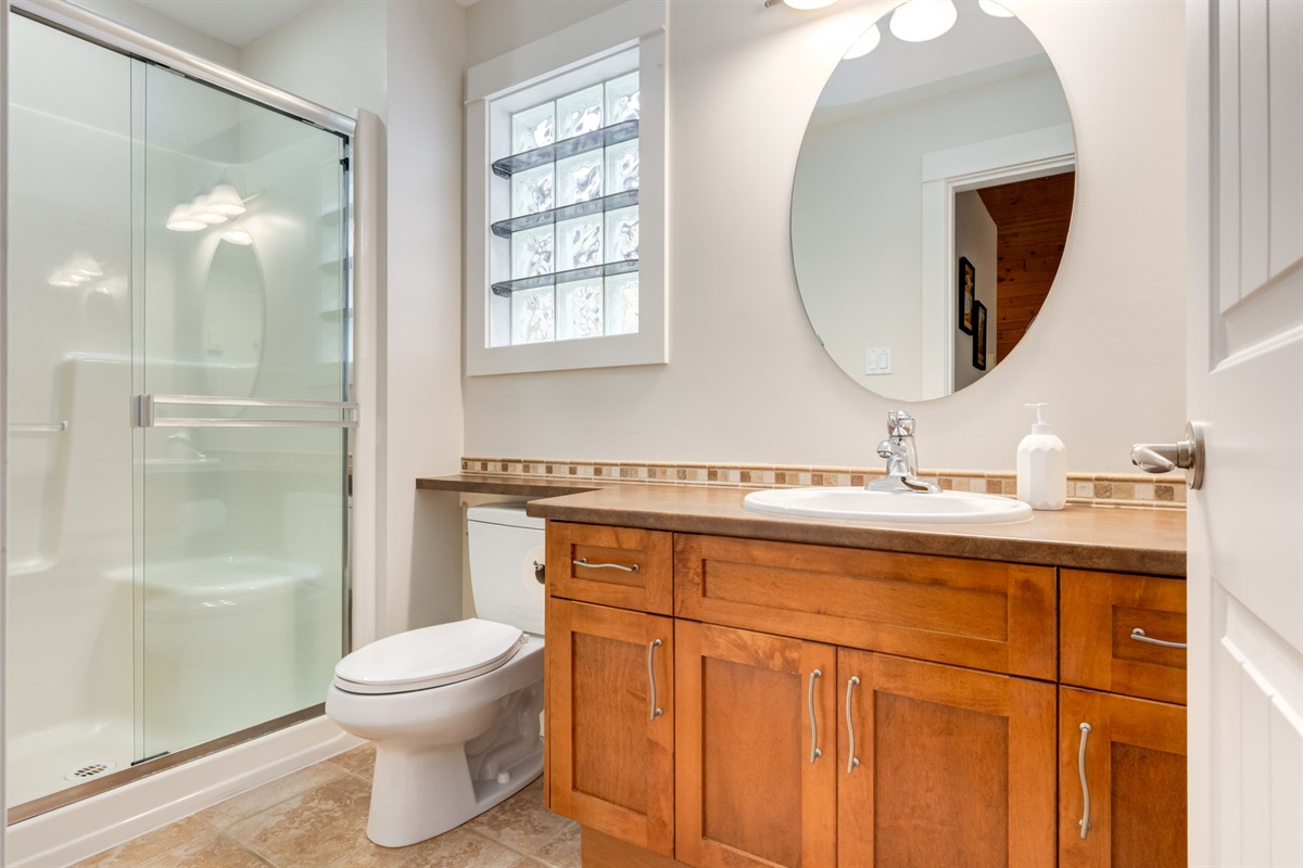 Ensuite in semi-private loft