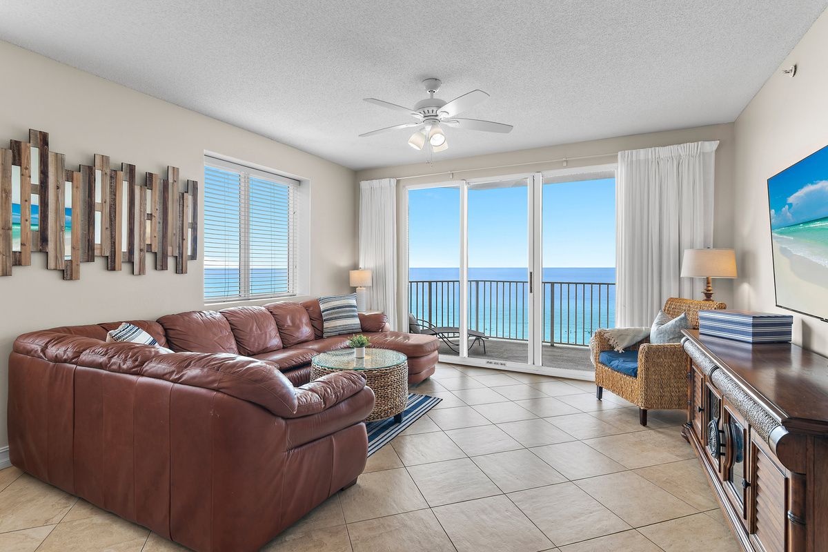 Comfortable, open living space with large Smart TV, Gulf Views, Balcony Access