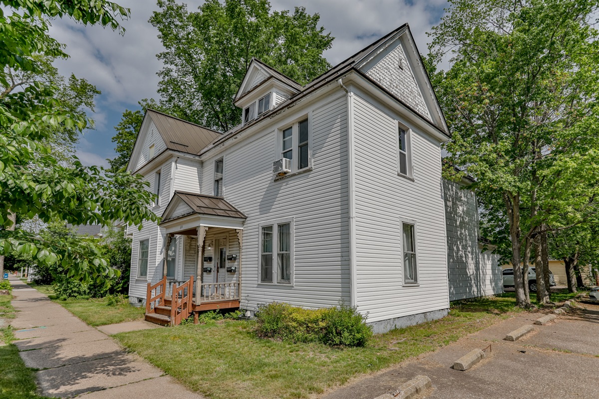Tranquil and welcoming—relax and unwind in a home designed for comfort and peace